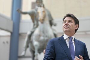Conte usa le forbici con il suk delle toghe. «Ora taglio netto tra politica e giudici»