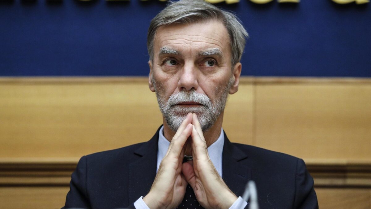 Porti, nei guai il fedelissimo di Delrio