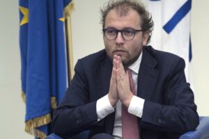 «Repubblica» a caccia di farfalle si schianta sulla «Verità»