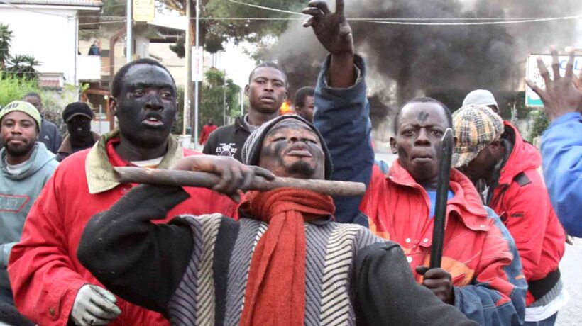 I giudici li liberano, gli africani si scatenano