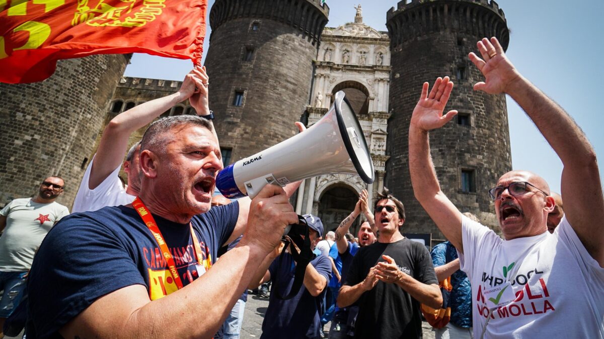Di Maio: «Via i fondi a Whirlpool». E l’azienda ingrana la retromarcia