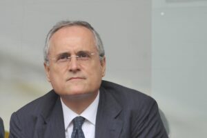 Colpo di scena in Alitalia. Lotito vuole comprare la compagnia