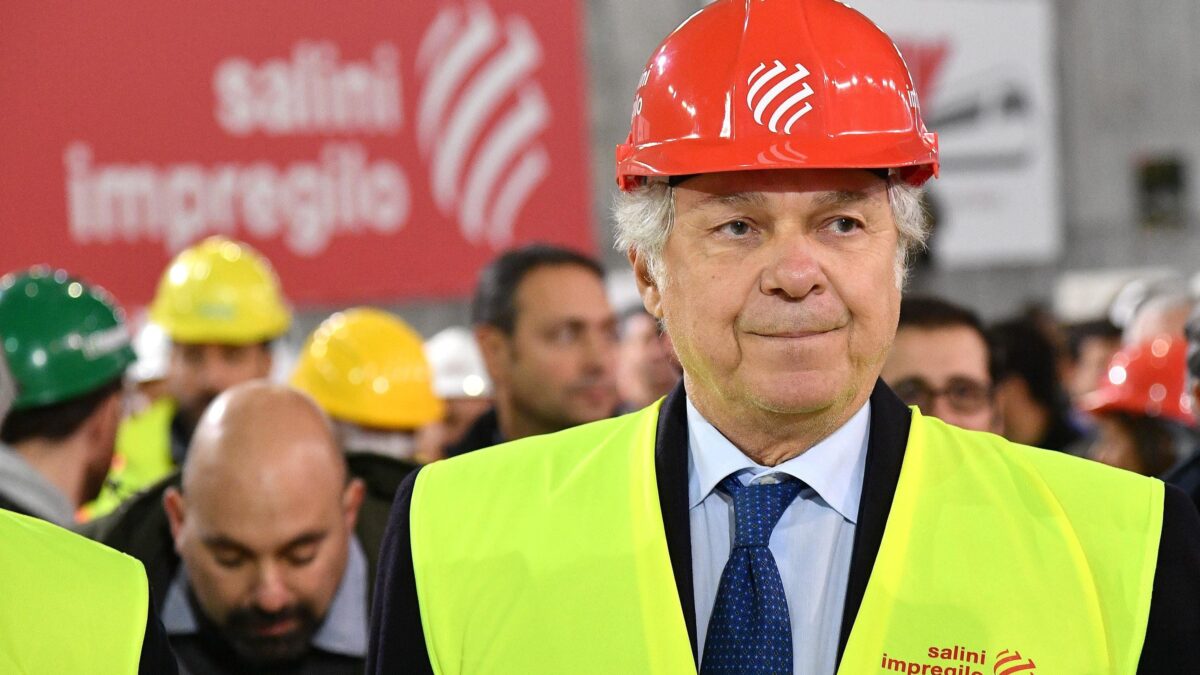 Salini forza la mano sul polo delle costruzioni