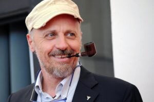 Paolini vorrebbe perdonarsi da solo. Ma la vita non è una finzione teatrale
