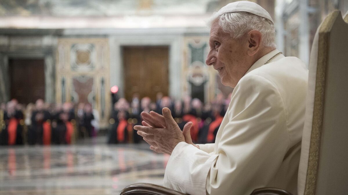 Ratzinger in campo per tenere unita la Chiesa