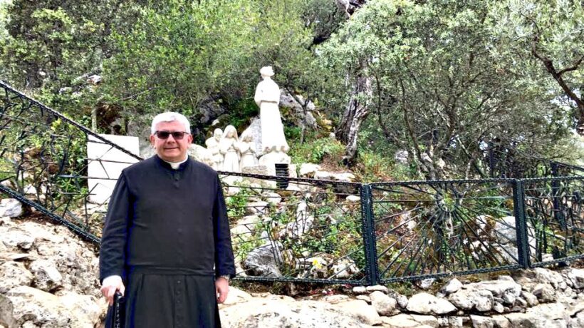 «Il Vaticano dà il suo sostegno al Pd e chi obietta è punito, come in Cina»