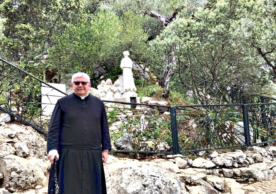 «Il Vaticano dà il suo sostegno al Pd e chi obietta è punito, come in Cina»