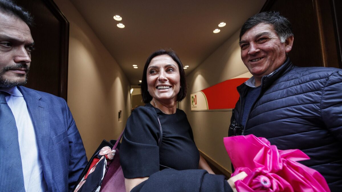L’ultima del Pd: «Privacy per la Capitana»
