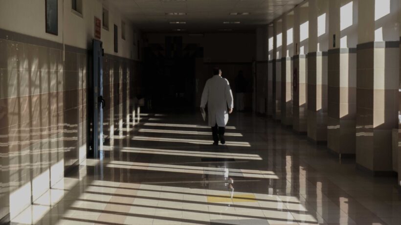 La grande diaspora dei camici bianchi. Partono per l’estero in 1.000 ogni anno