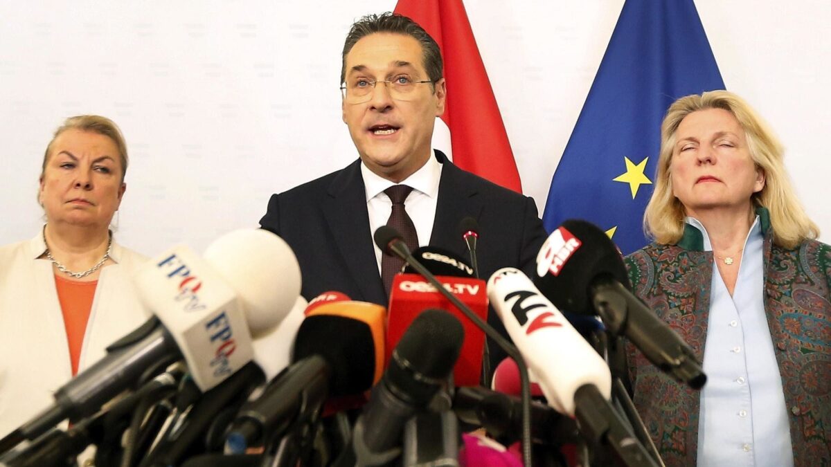 Cercano di applicare al Capitano il metodo Strache