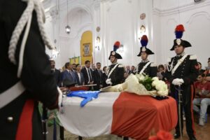 «Il carabiniere non poteva sparareperché sarebbe stato incriminato»