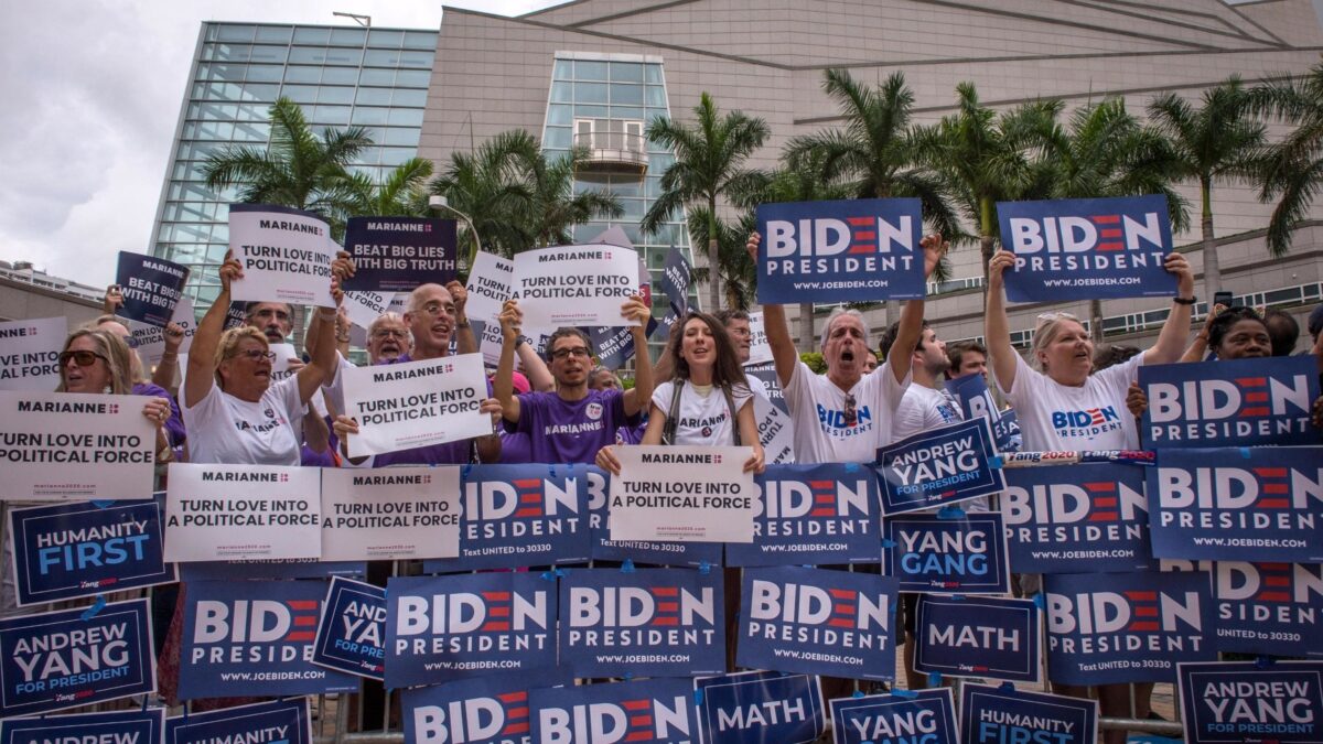 Alle primarie Usa Sanders e Biden battono già in testa