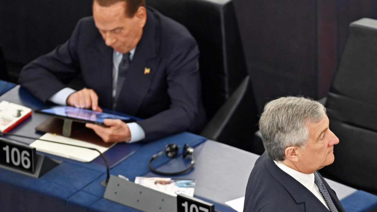 Via Tajani, c’è Sassoli. Al giornalista Pd il ruolo che vale meno