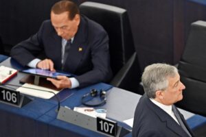 Via Tajani, c’è Sassoli. Al giornalista Pd il ruolo che vale meno