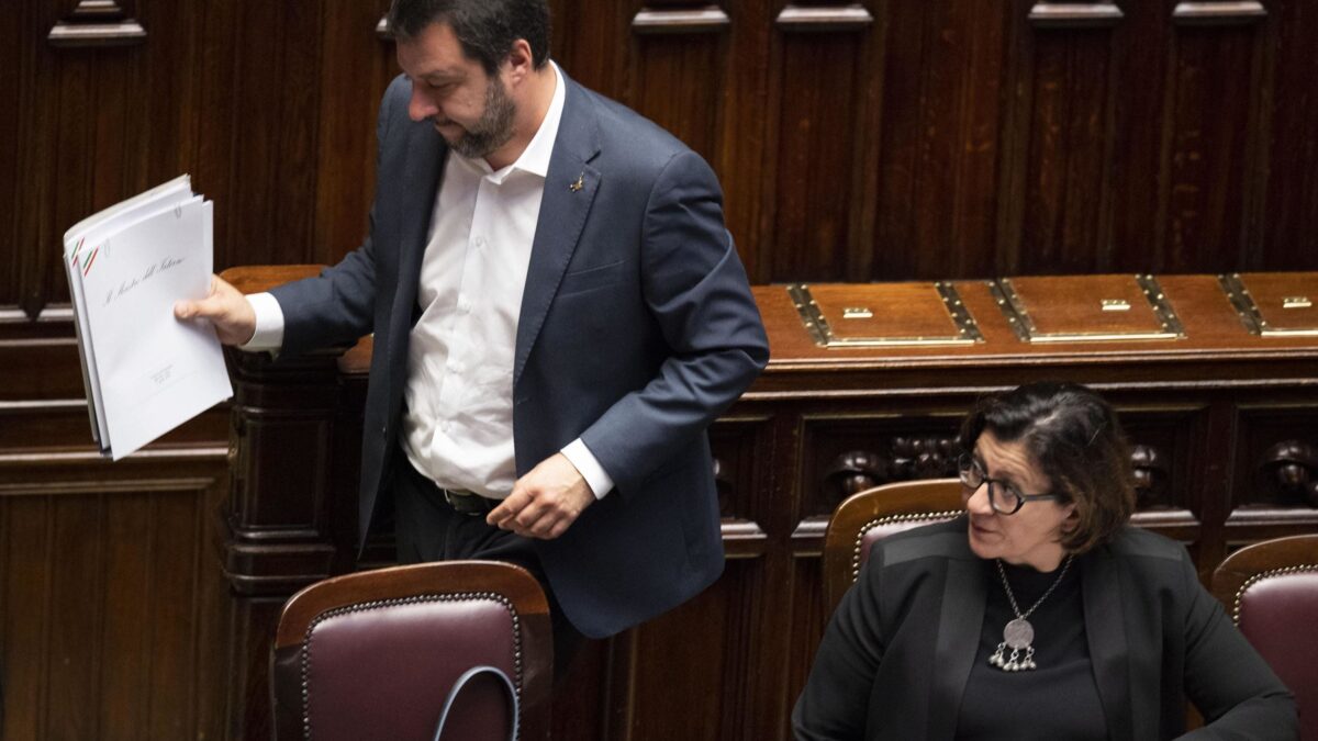 La linea della Trenta è indifendibile. Mai arrivati meno clandestini di oggi