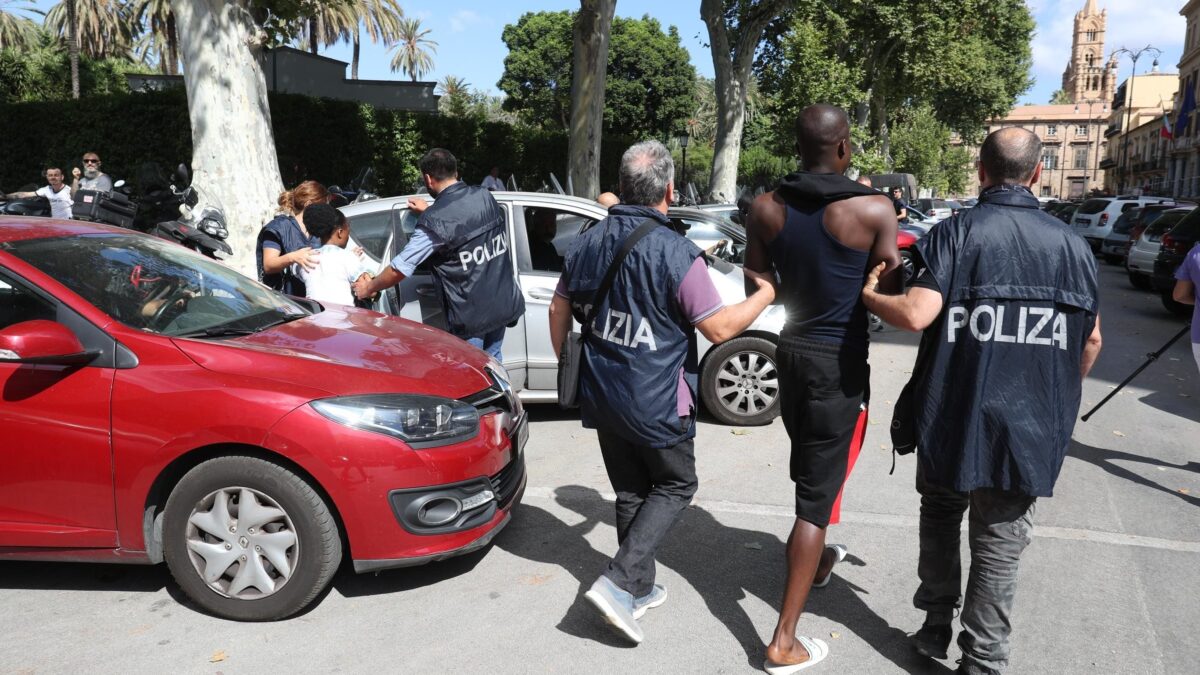 Espulso un bombarolo nigeriano però il giudice lo rimette in libertà