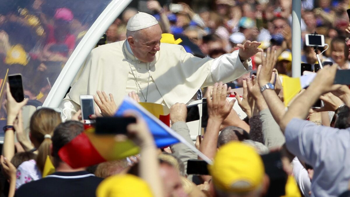 Il Vaticano «epura» i seguaci di Wojtyla