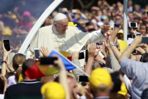 Il Vaticano «epura» i seguaci di Wojtyla