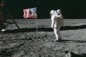 Lo sbarco sulla Luna ci ha regalato cure mediche migliori e super materassi