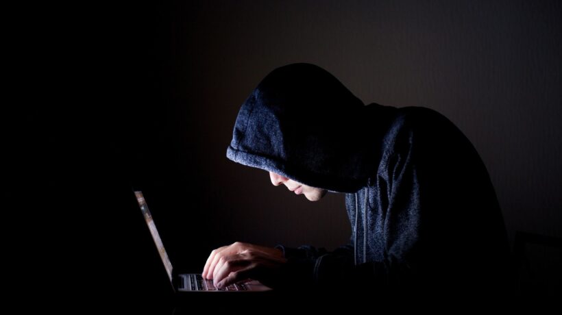 Un pronto soccorso per i «vampiri» che consumano la loro vita online