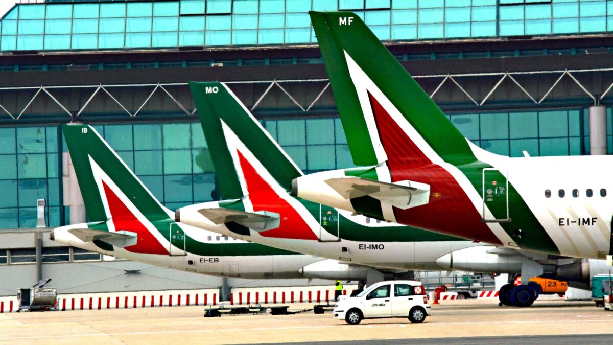 Due botte per Di Maio. Manette al forno dell’Ilva e Alitalia nazionalizzata