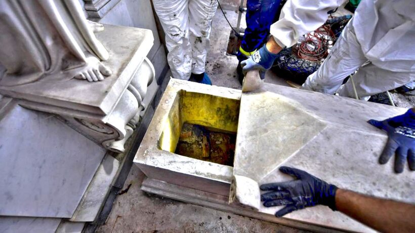 Tombe vuote nel cimitero Teutonico. Non c’è la Orlandi. E neanche un osso