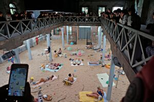 Come il capitalismo s’è comprato la Biennale