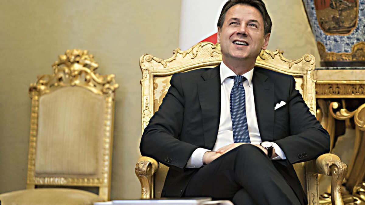 Intanto Conte va in Senato e accontenta Zingaretti