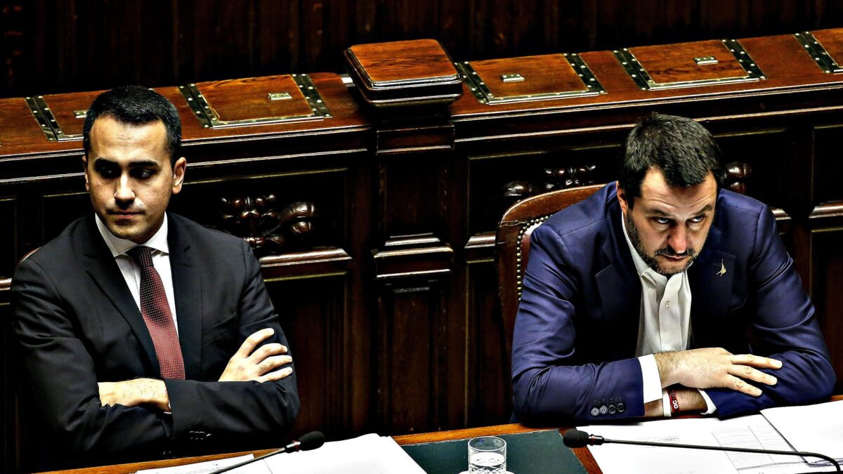 Conte apre le danze. E Salvini e Di Maio se le danno davvero