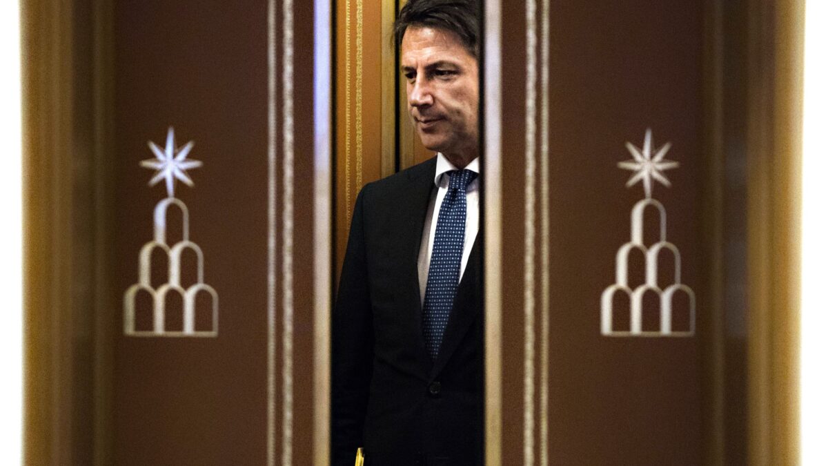 È il giorno dei soldi russi. Se Conte le volterà le spalle la Lega è pronta alla crisi