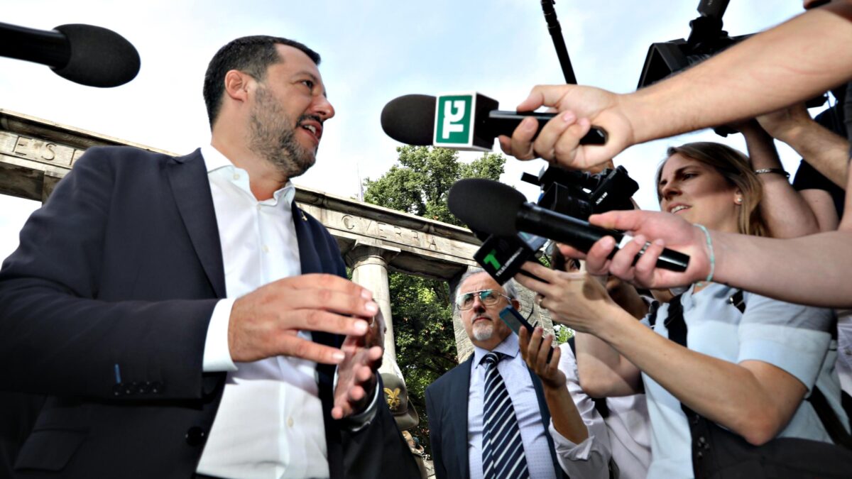 Vogliono liberarsi di Salvini con scandali farlocchi o riscaldati