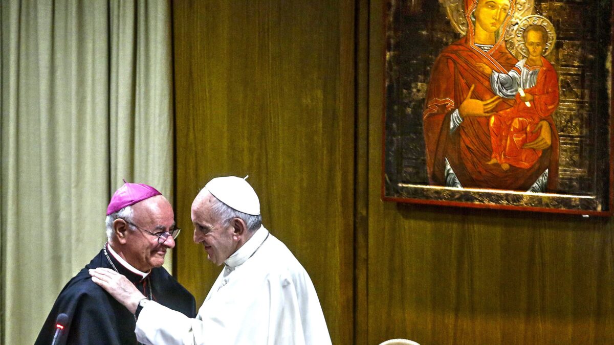Cacciati gli ultimi fedeli di Wojtyla dall’istituto che difende la famiglia