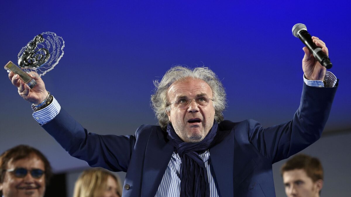 Per il Pd pure Jerry Calà è un nemico. La Leonardi: «Cretino senza talento»
