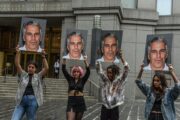 Lo strano suicidio di Jeffrey Epstein, ricchissimo e folle re delle molestie