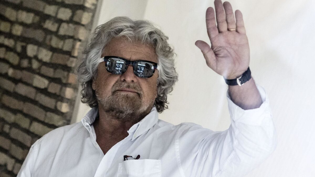 Grillo sembra Monti: «Ministri solo tecnici»