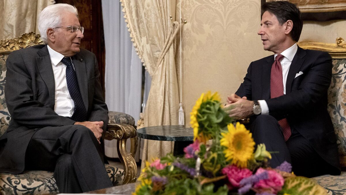 Conte ora inizia a elemosinare i voti. Salvini e la Meloni non si presentano