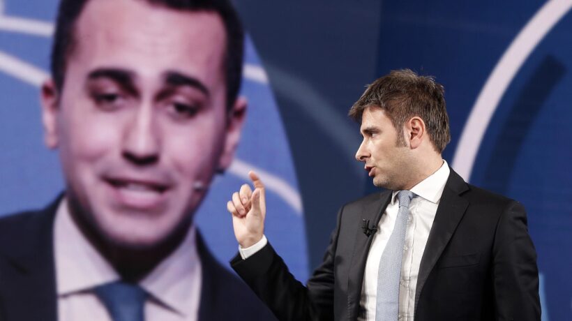 Di Maio incassa l’ultimo schiaffo. Poi i grillini passano agli insulti