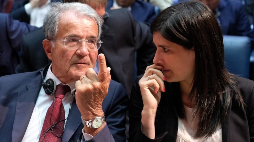 Arriva Prodi e invoca il grande inciucio. Casini e Gianni Letta: «Dentro pure il Cav»