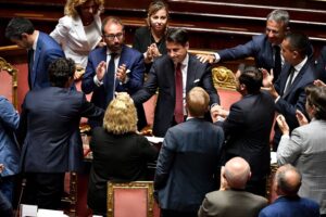 Un Conte decaduto si offre al Pd