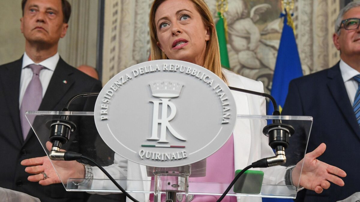 Non solo votare, ma anche andare in piazza adesso passa per eversivo