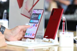 Tariffe telefoniche, rincari del 54%. Il Codacons: «Negati anche i rimborsi»
