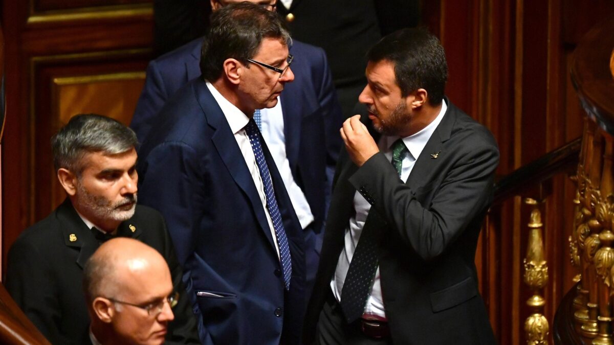 Salvini insiste: nuovo governo senza Conte