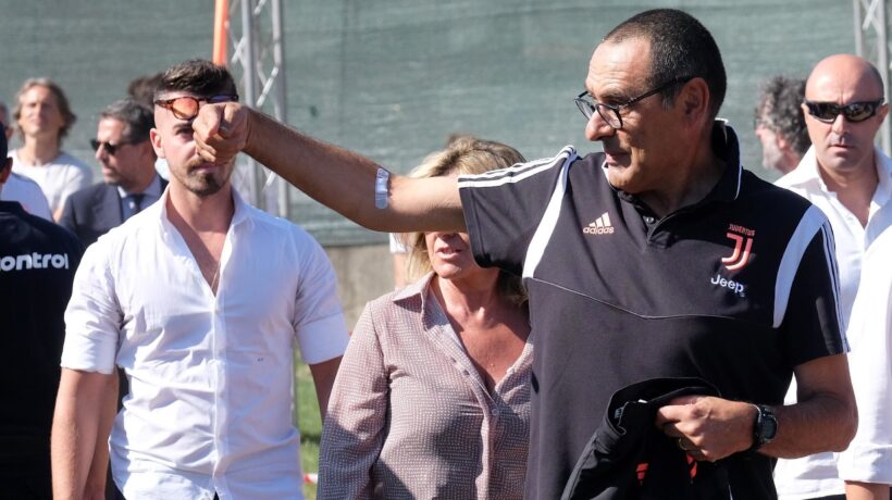Sarri fuori e spogliatoio strapieno. La Juve invincibile si scopre fragile