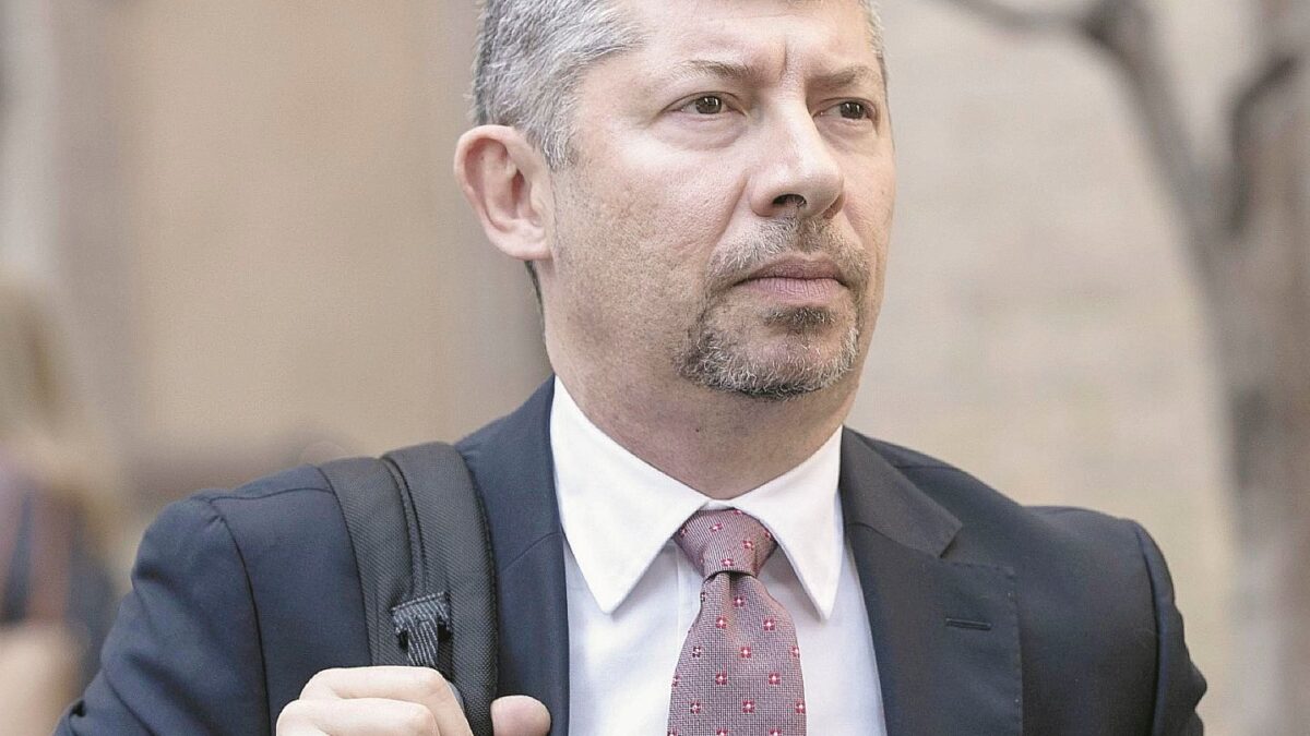 Scalfarotto si fionda dai criminali. È troppo persino per il suo partito