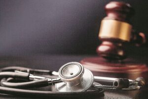 Sanità: il business delle cause ai medici
