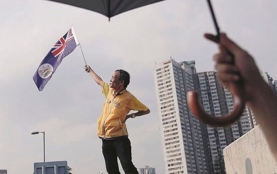 La nuova destra appoggi la lotta di Hong Kong