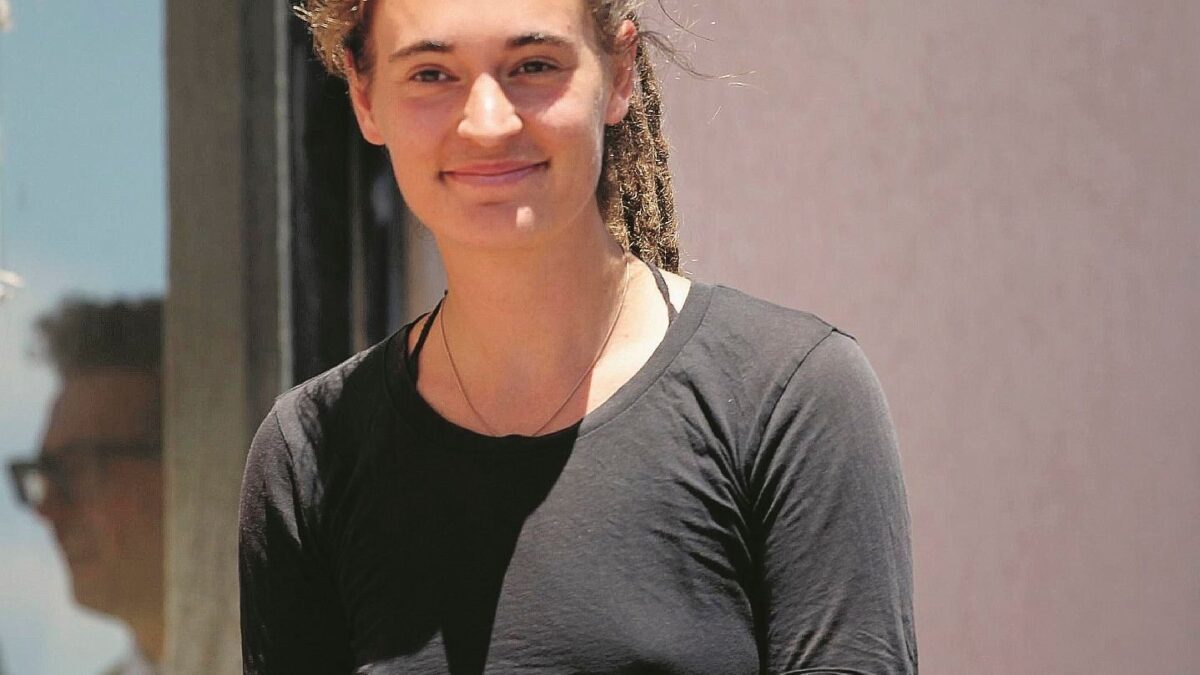 Carola confessa in tv: «Il governo tedesco mi ha fatto  portare i migranti in Sicilia»