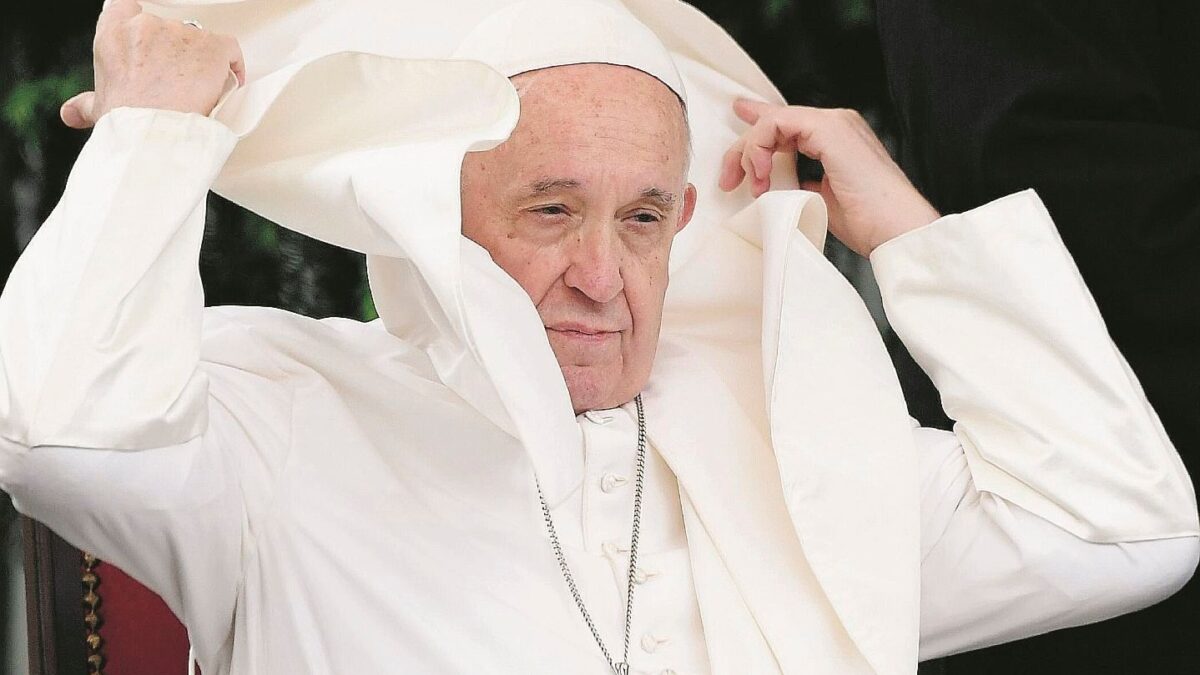 Il risveglio del sacro che infastidisce la Chiesa