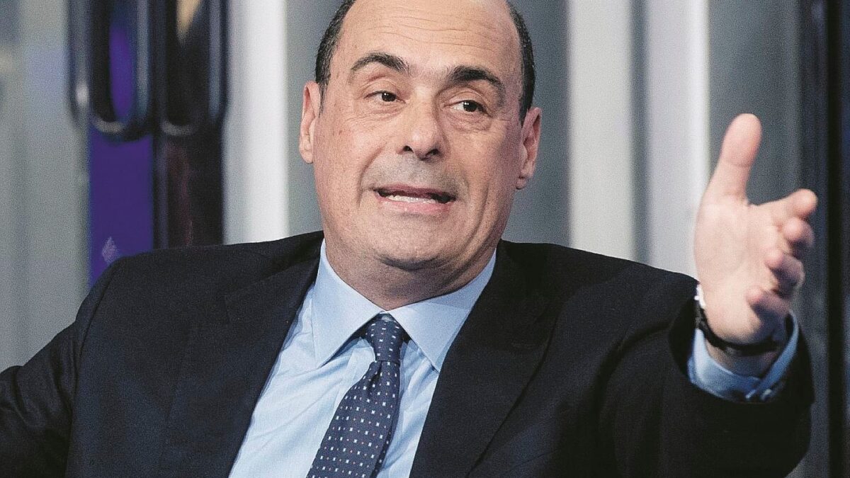 A cose fatte Renzi esce allo scoperto e si piazza al timone dell’accrocchio