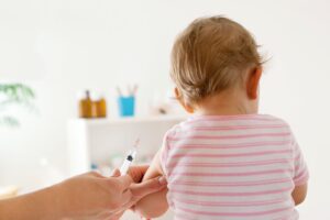 Caos vaccini nelle scuole italiane. Con la crisi resta il decreto Lorenzin
